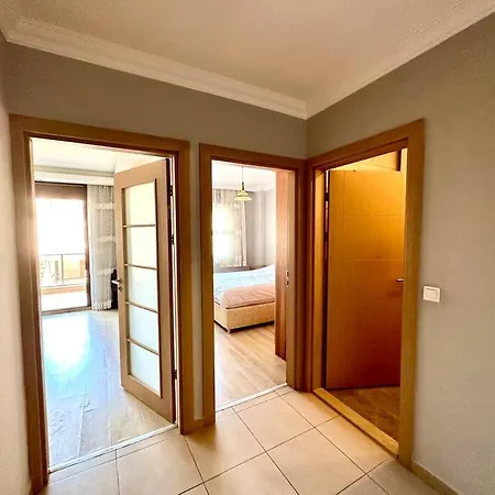 Apartment Size Ozel Havuzlu Otoparkli Ev
